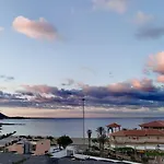 Dream View, Cristianos アパート