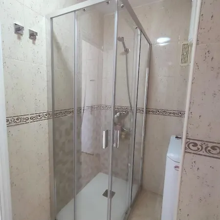 Dream View, Cristianos